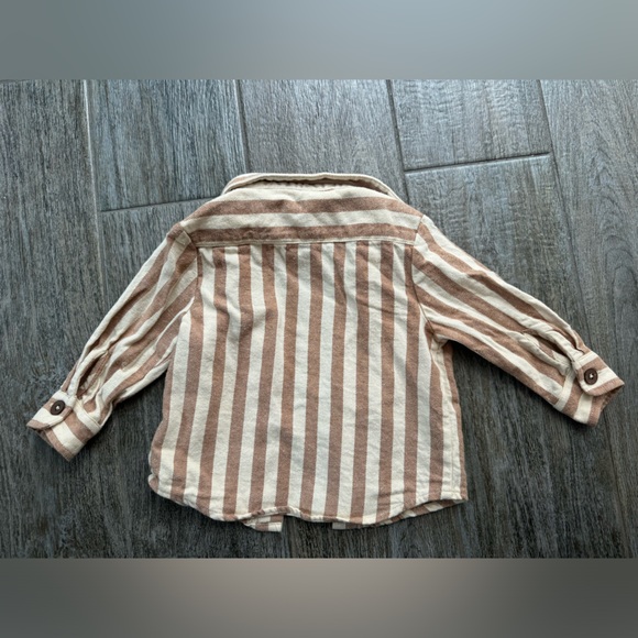 Rylee and Cru Striped Button Up long sleeve shirt - Picture 3 of 5